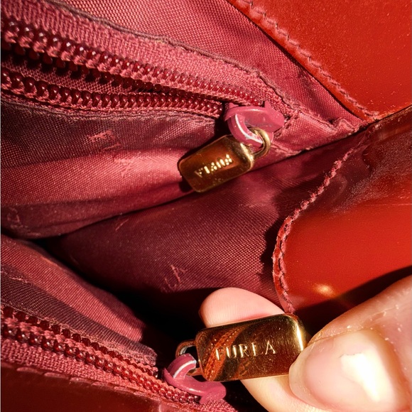 Authentic Vtg Furla Italian Shoulder Bag  — Structured Glossy Finish - Deep Red - Picture 8 of 8